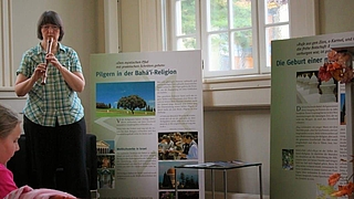 Zur „Partnerstadt Haifa“ Ausstellung: Pilgern in der Bahá’í-Religion